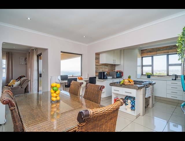 3 BEDROOM HOUSE TO LET IN RESERVOIR HILLS